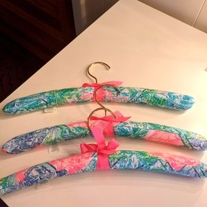 Brand new Lily Pulitzer hangers (set of 3)